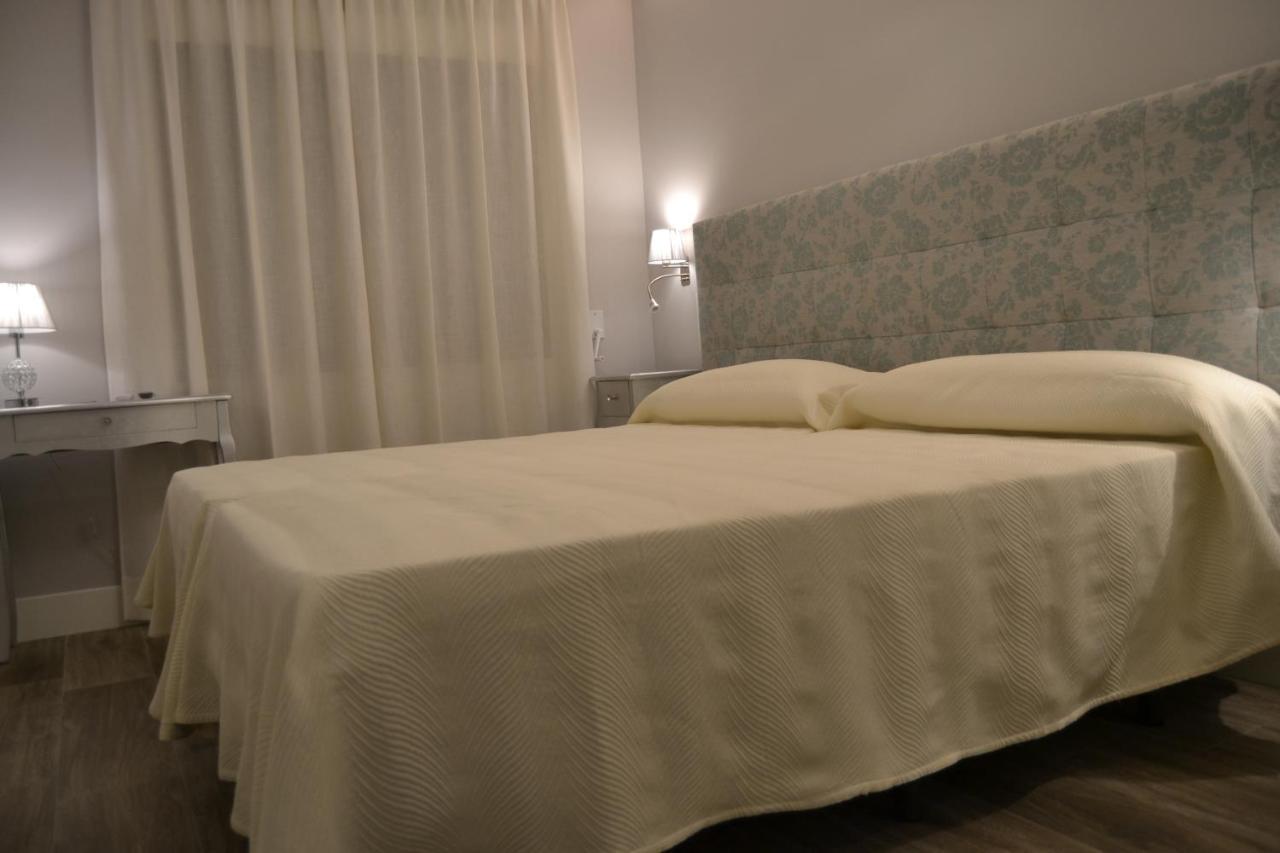 Hotel Espanol La Pueblanueva Luaran gambar