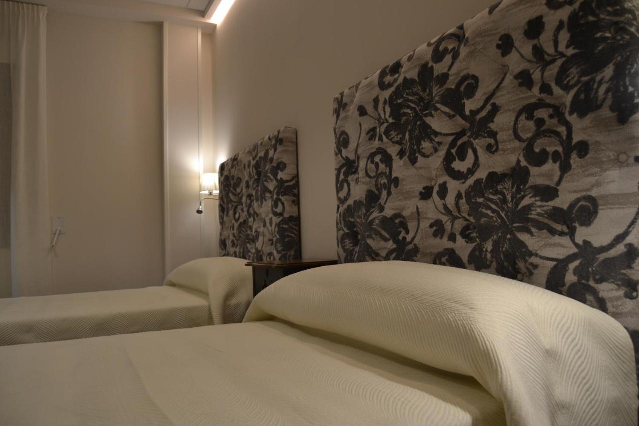 Hotel Espanol La Pueblanueva Luaran gambar